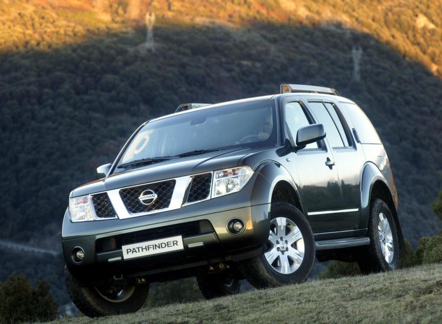  Nissan Pathfinder 2004 года  (фото 13 из 19)